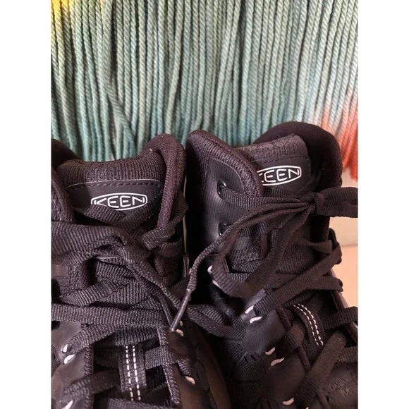 Keen boots Size 13 - Picture 9 of 9